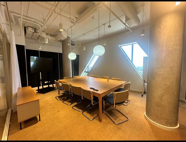 55M² SERVICED OFFICE TO LET IN ROSEBANK